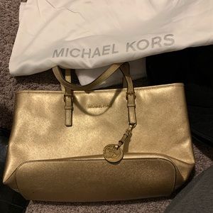 Michale kors gold purse